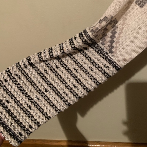 Cardigan - Picture 4 of 6